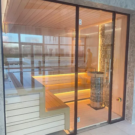 Apartment Elegant Skyline Retreat With Pool & Access By Flat Manаger Varna